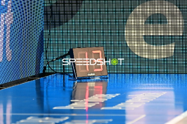 Wechselanzeige auf Spielfeld