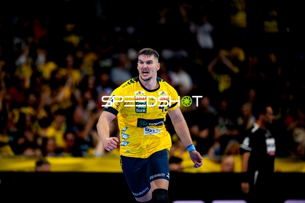 Halil Jaganjac (45; Rhein Neckar Löwen) jubelt nach Tor