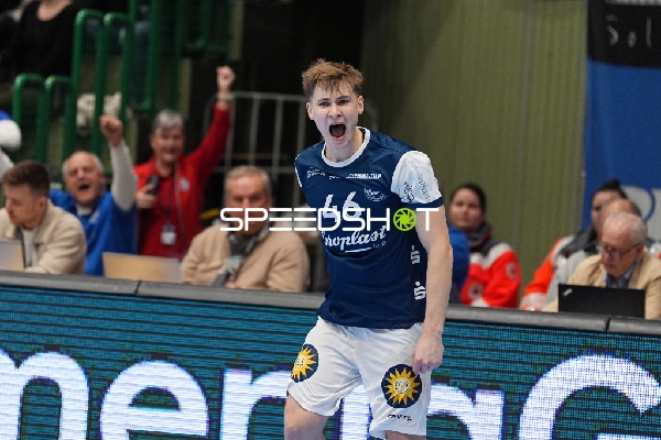 Julian Fuchs (46; Bergischer HC) jubelt