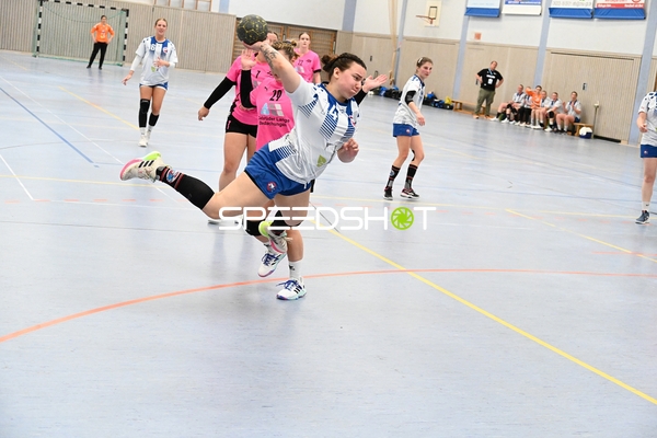 Dynamischer Wurf im Handballspiel