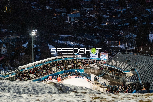 Two-Nights Tour Skispringen Damen in Oberstdorf