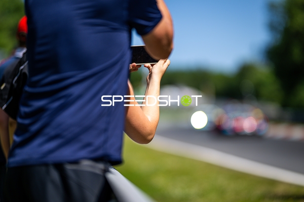 Zuschauer am Nürburgring