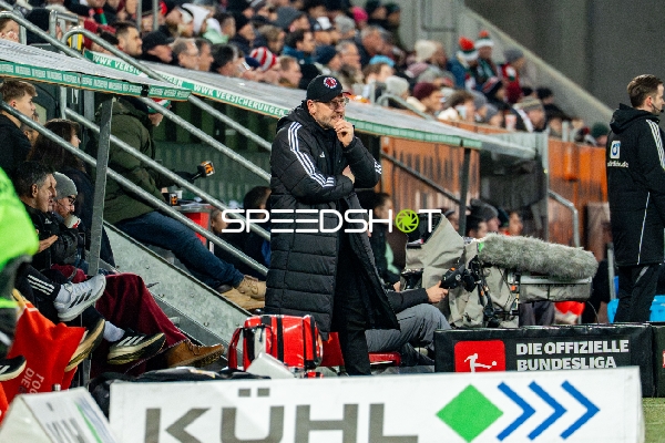 Trainer an der Seitenlinie