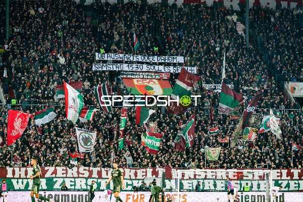 Fußballspiel in Aktion