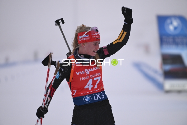 Sprint-Sieg für Julia TANNHEIMER (47; Biathlon Frauen)