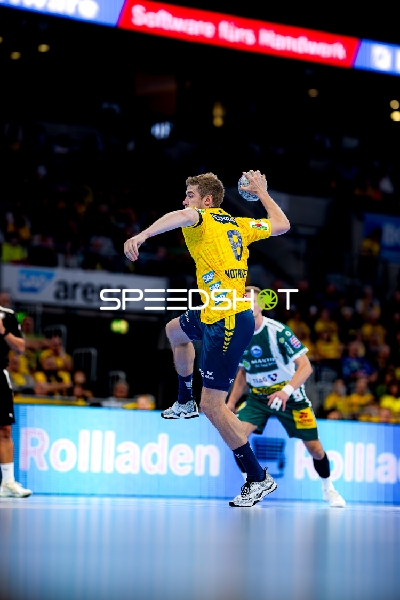 Tim Nothdurft (8; Rhein Neckar Löwen) wirft aufs Tor