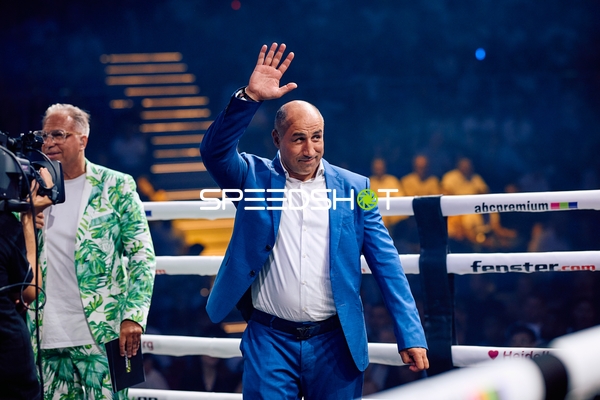 Moderator in Ringside Zone