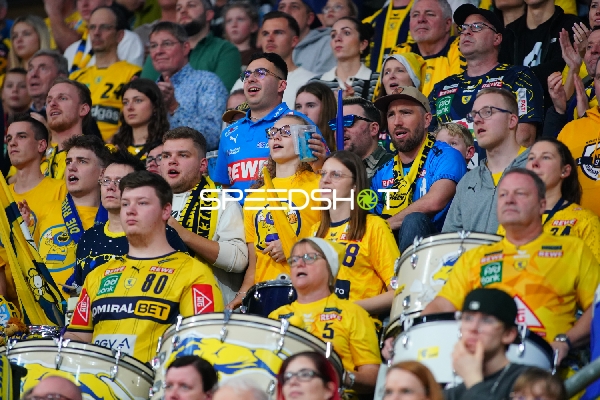Fan-Szene in der SAP Arena