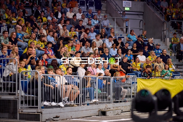 Zuschauer in der Halle