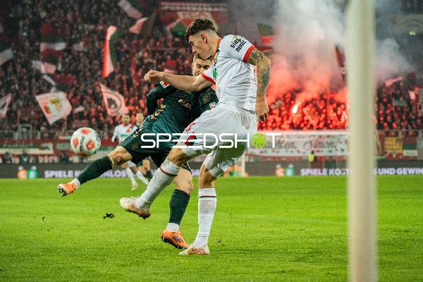 Zweikampf im Strafraum