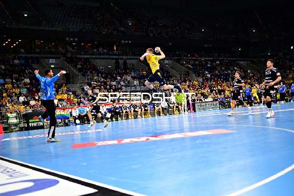 Christoph Steinert (44; HC Erlangen) in Aktion