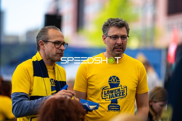 Fans der Rhein-Neckar Löwen vereint vor dem Halbfinale