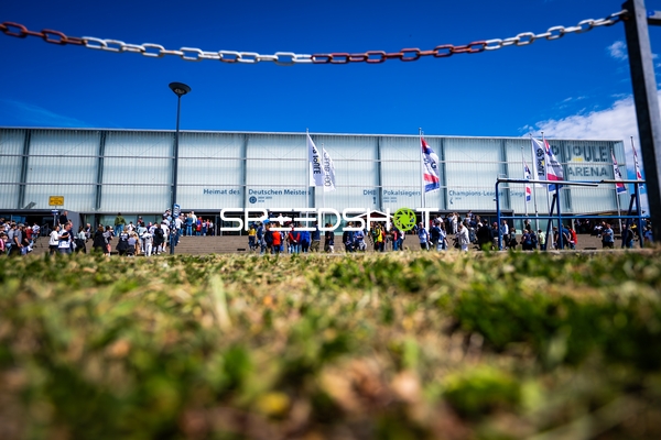 Symbolbild, Übersichtsbild der Halle