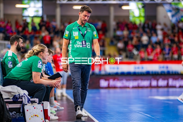 Trainer am Spielfeldrand Franko Lastro (0;Frisch Auf Göppingen), Tibor Ivanisevic (16;Frisch Auf Göppingen)