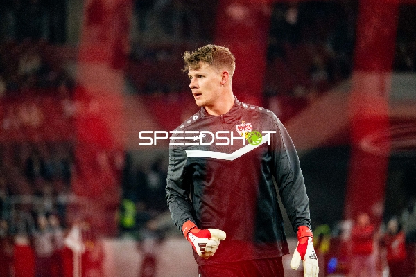 Alexander Nübel (33; VfB Stuttgart) auf dem Feld