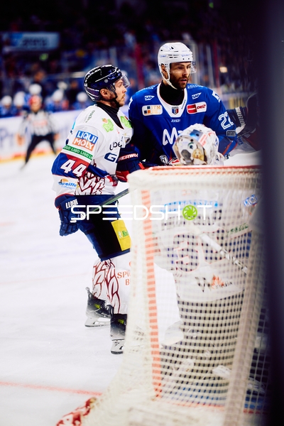 Defensive Aktion vor dem Tor