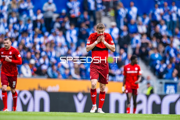 Spielerreaktion Frank Ronstadt (27, 1. FC Kaiserslautern), Luca Sirch (31, 1. FC Kaiserslautern)