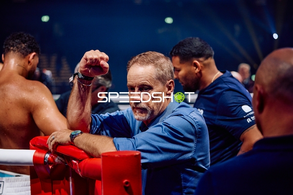 Trainer an der Ringside Zone