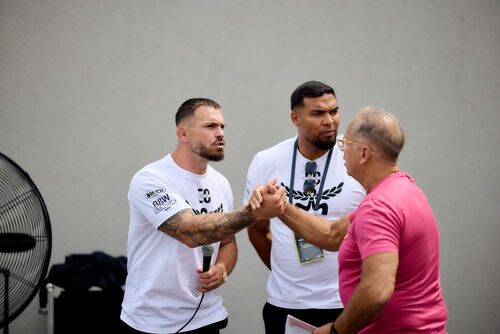 Ringside-Zone Face-Off Pressekonferenz