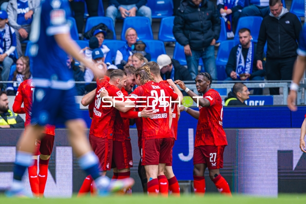 Torjubel Jannis Heuer (24, 1. FC Kaiserslautern), Frank Ronstadt (27, 1. FC Kaiserslautern), Luca Sirch (31, 1. FC Kaiserslautern)