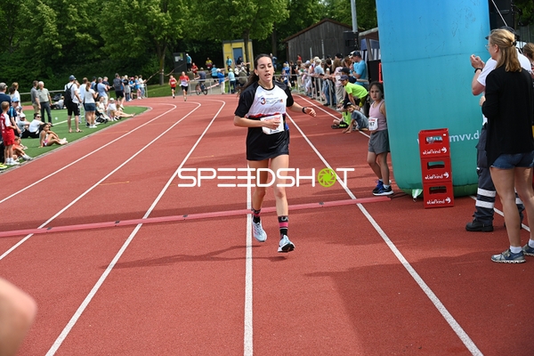 Läuferin auf der Bahn