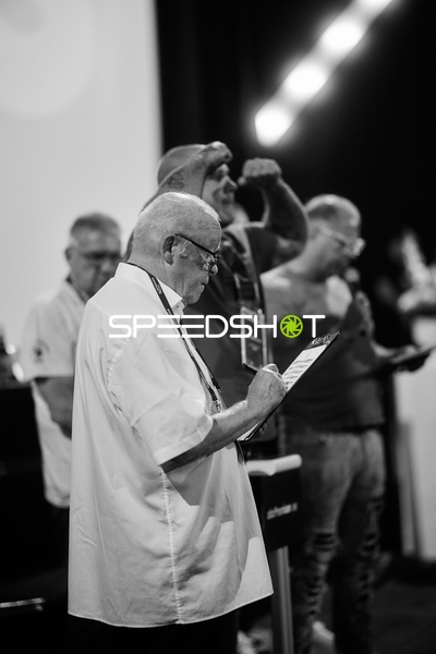 Ringside-Zone Face-Off Pressekonferenz