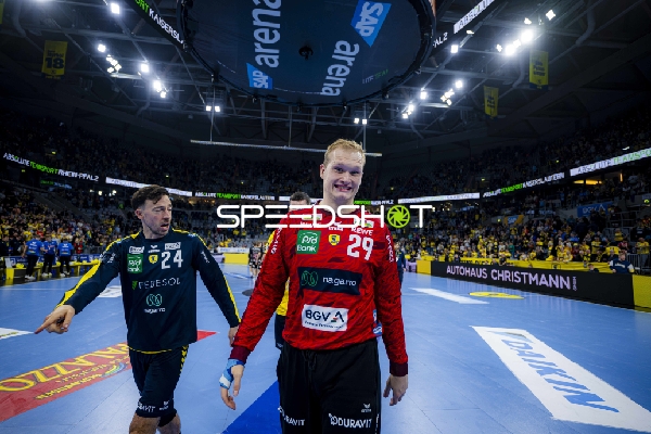 David Späth (29; Rhein Neckar Löwen) und Patrick Groetzki (24; Rhein Neckar Löwen) in Aktion