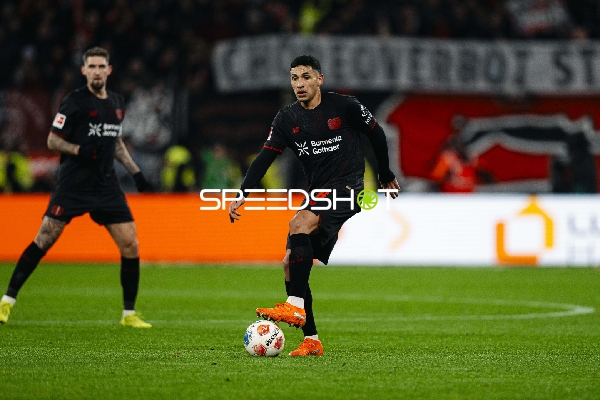 Ballkontrolle und Unterstützung