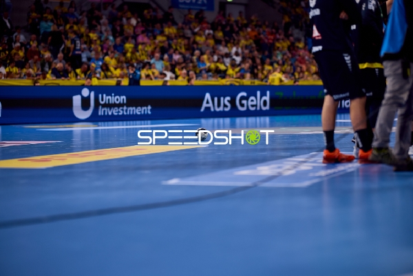 Handballspiel in der Halle