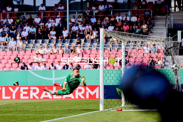 Torwartaktion am Tor