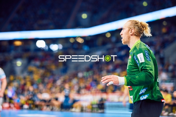 Ein Spieler des SC Magdeburg bewegt sich auf dem Spielfeld.