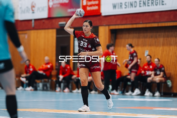 Lucie-Marie Kretzschmar (33; HSG Bensheim/Auerbach) in Aktion