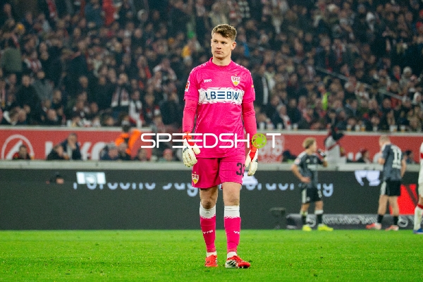 Torwart Alexander Nübel (33; VfB Stuttgart) in Aktion