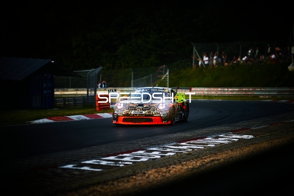 Rennfahrzeug auf der Nordschleife