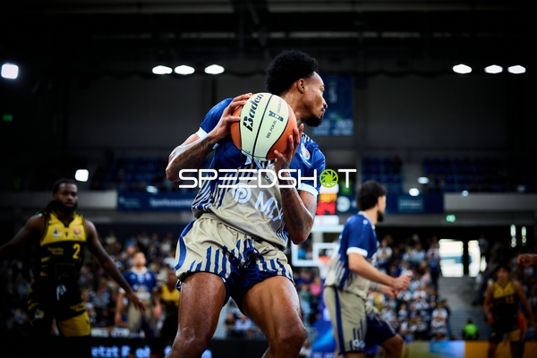 Spielszene im SNP Dome