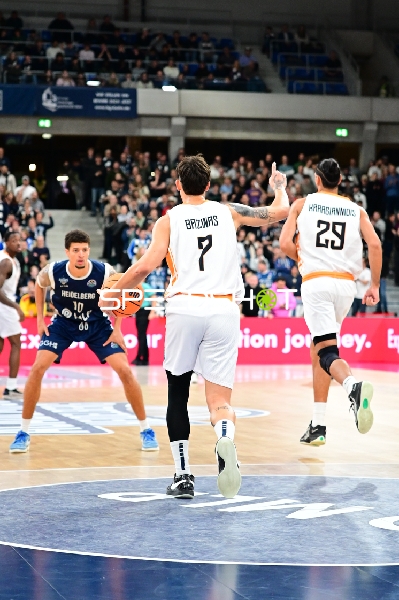 Spielszene mit Athanasios Bazinas (7; Promitheas Patras Vikos Cola) und Antonios Karagiannidis (29; Promitheas Patras Vikos Cola)