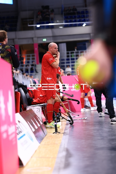 Spieler von Belgien in Coaching-Zone