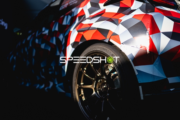 Rennfahrzeug am Nürburgring