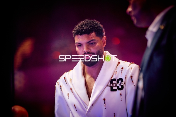 Emanuel Odiase in Ringside Zone