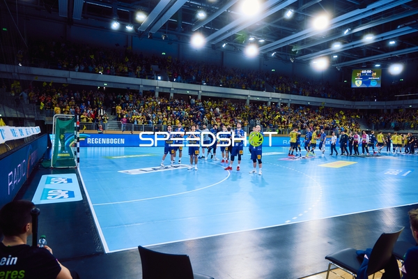 Spielvorbereitung auf dem Spielfeld