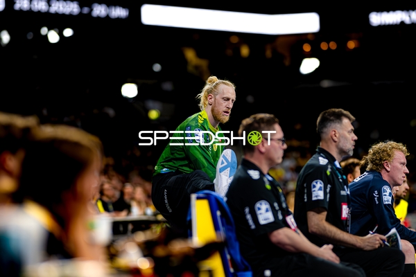 Torwart an der Seitenlinie