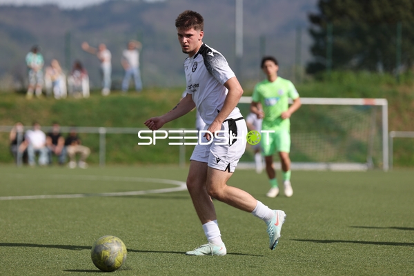 Spielszene zwischen FV Fortuna Heddesheim und FC-Astoria Walldorf II