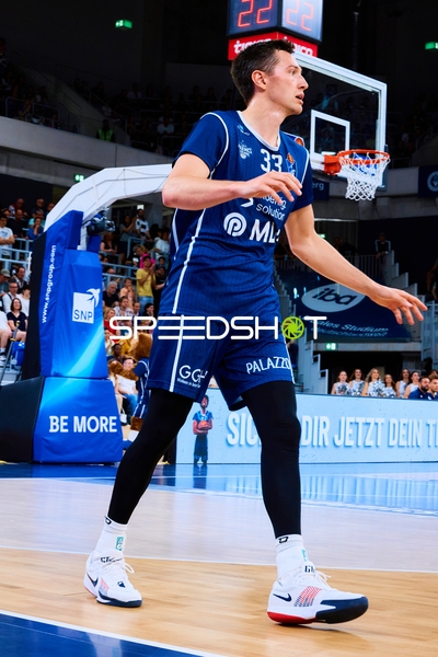 Spielerbewegung Ryan Mikesell (33;MLP Academics Heidelberg)