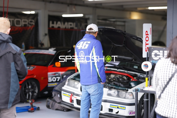 Vorbereitungen in der Werkstatt