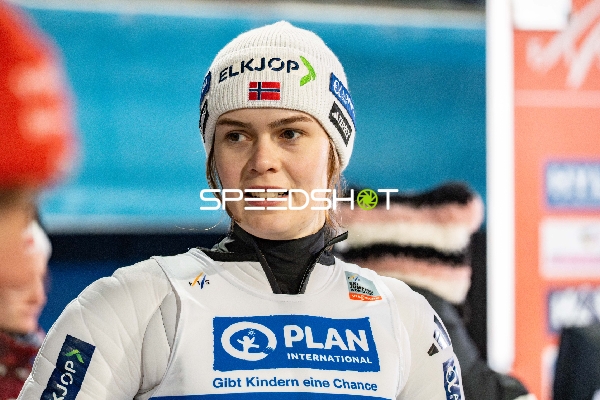 Two-Nights Tour Skispringen Damen