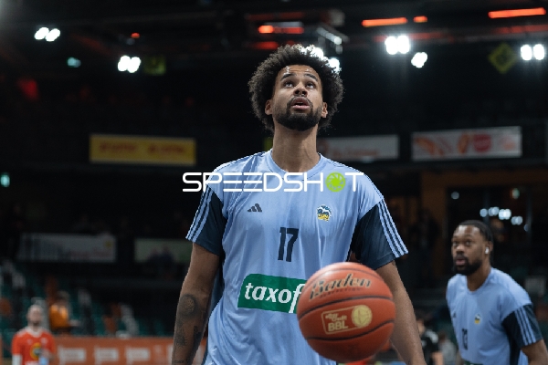 17; Rasta Vechta in Aktion