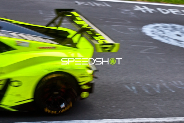 Rennfahrzeug auf der Nordschleife