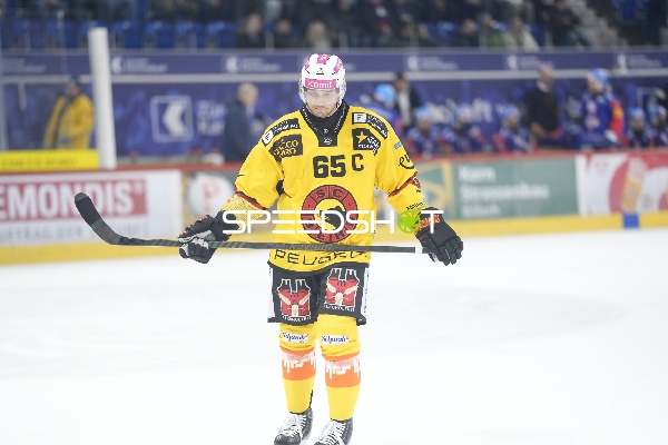 Ramon Untersander (65; SC Bern) auf dem Eis
