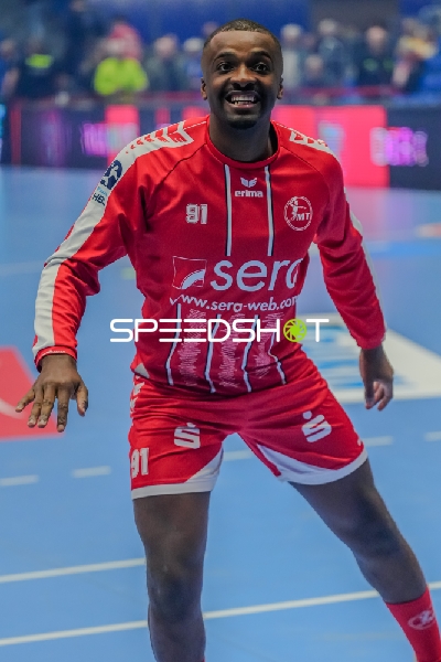 Sadou Ntanzi (91; MT Melsungen) in Aktion