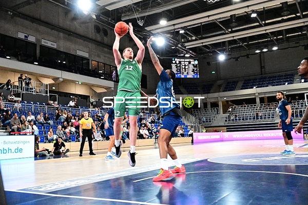 Zweikampf um den Ball